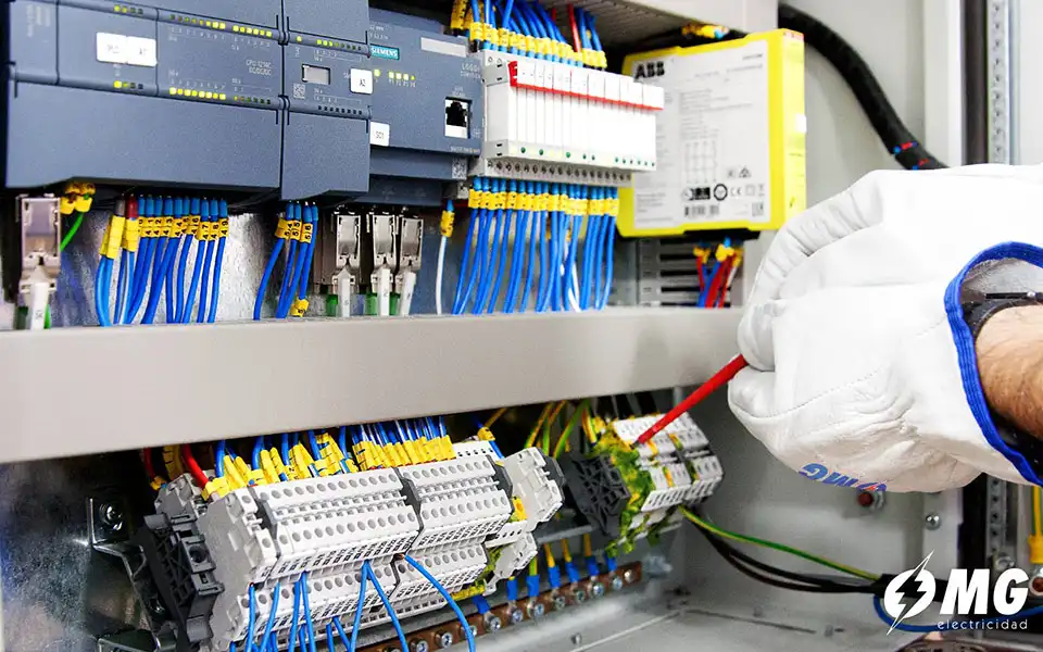 Cuadro Eléctrico Industrial empresa Electricidad